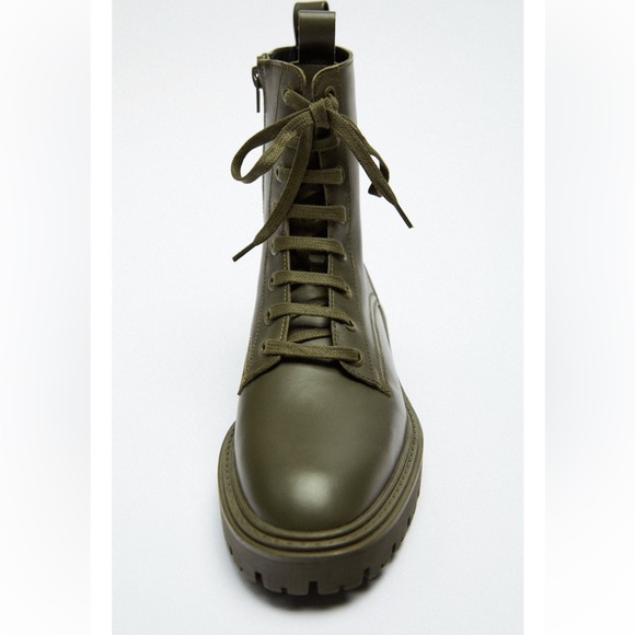 FREE Zara low heel laced leather ankle boots - Picture 5 of 11